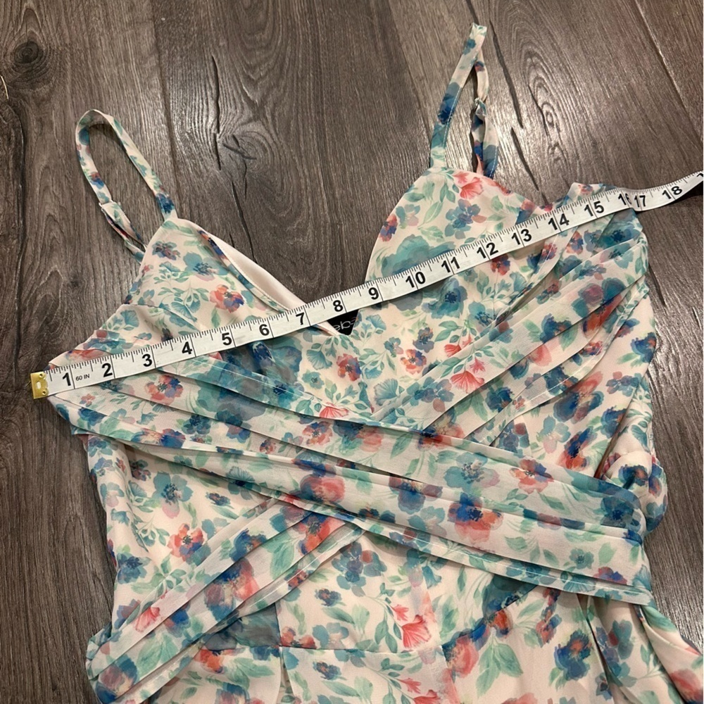Bebe Jumpsuit Tie Wrap Waist Wide Leg Floral Glitchy Cottagecore Femine Size M - Picture 16 of 16
